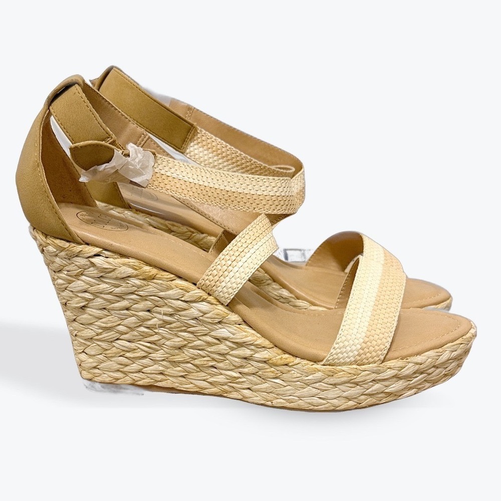 Dolce by Mojo Moxy Women's Davenport Wedge Sandals Natural Size 8.5M‎